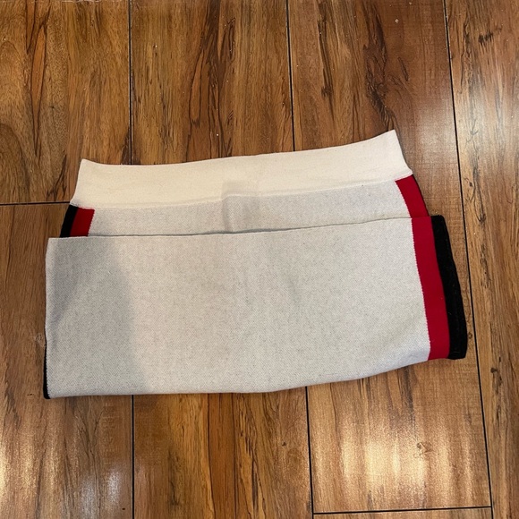 Women White-Red Black Short Skirt - Picture 4 of 4